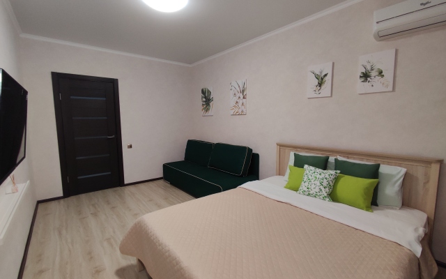 Ant apart relax Flat