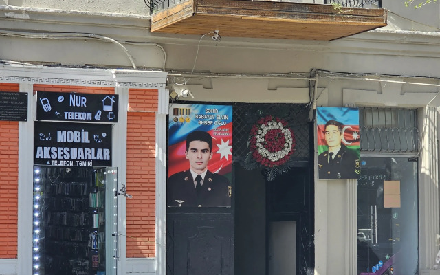Na Prospekte Azadlyg 13 Flat