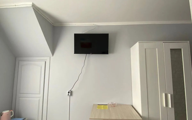 Ministudiya Ekonom Flat