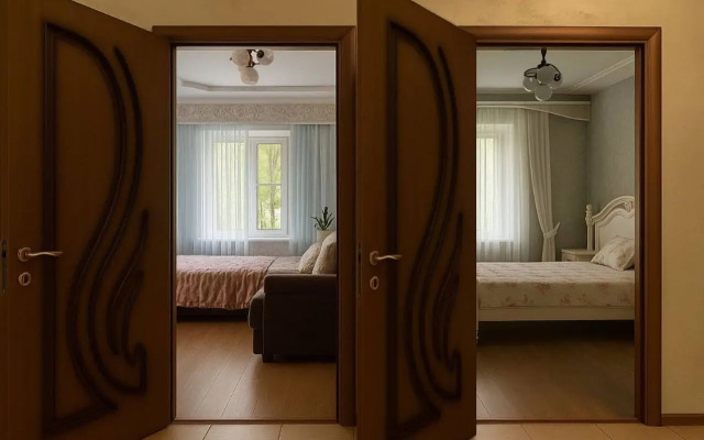 Апартаменты 2-х комнатные В Центре