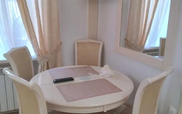 Апартаменты на Набережной 1