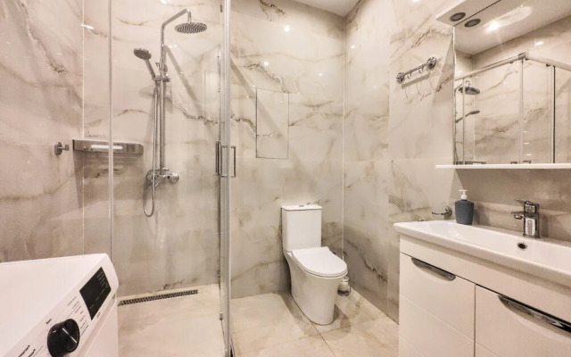 SvetlanaPark 1 Apartment