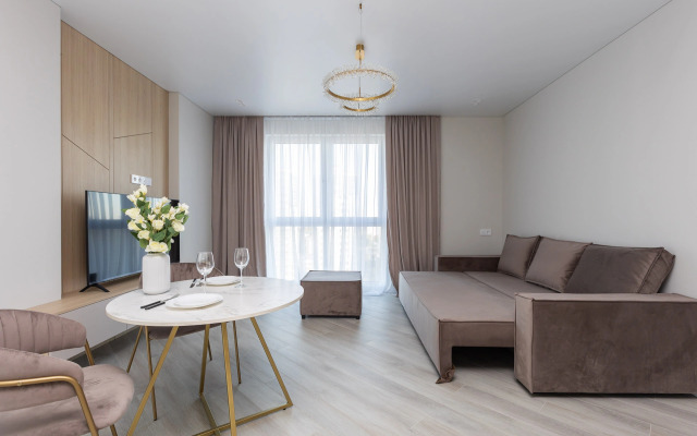 Na Prospekte Dzerzhinskogo Apartments