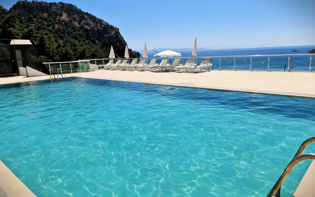 Serena Suites Flat