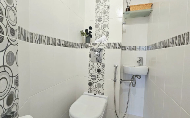 Квартира в удобной локации рядом со станцией метро Суконная слобода