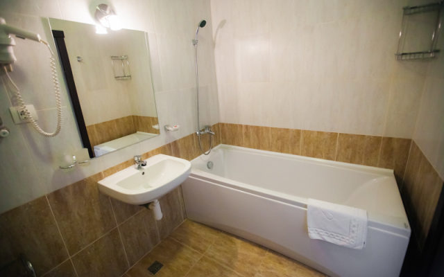 Rubel Hotel