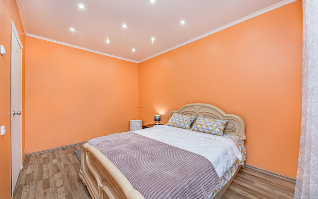 Na Bratyev Kashirinykh 131 Flat