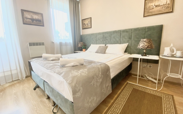 N-House Mini-Hotel