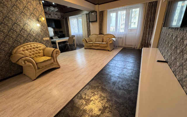 Квартира Уютная трехкомнатная квартира рядом с Горным Воздухом