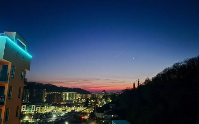 Studiya S Dvumya Balkonami Apartments