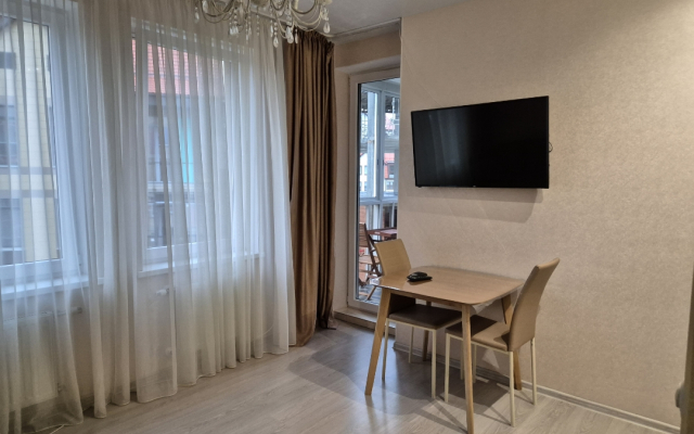 Квартира у озера