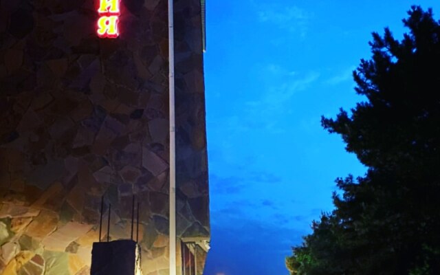Imperiya Hotel