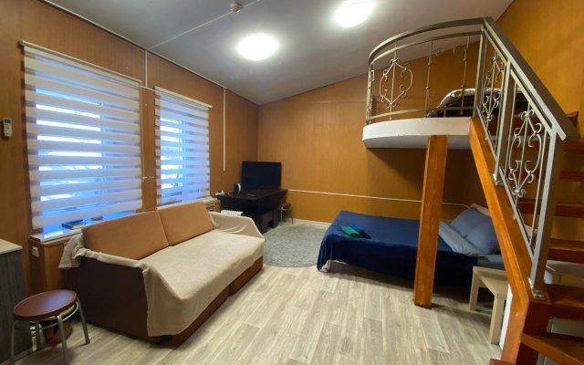 Mini-Otel Port House V Tsentre Goroda