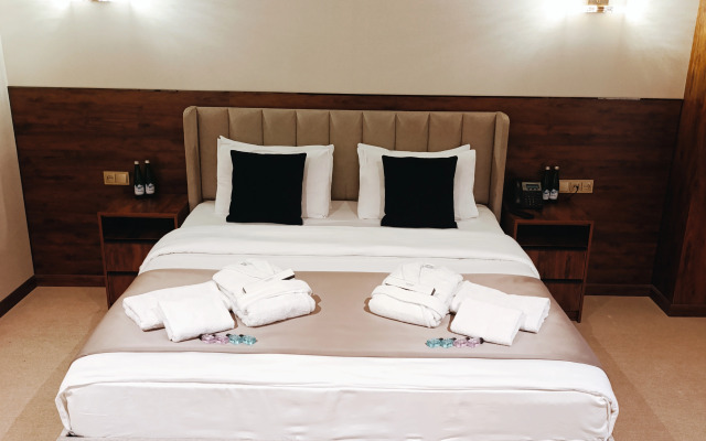Violet Hotel