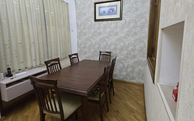 Nikas Apartments