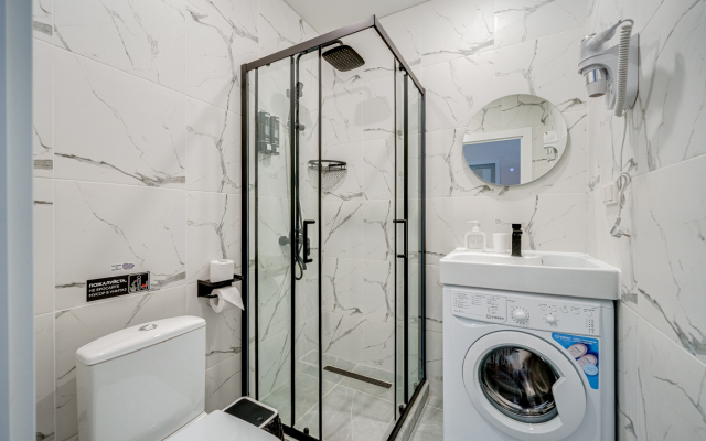 Апартаменты №3 Комфортно и Точка на Азовской 13