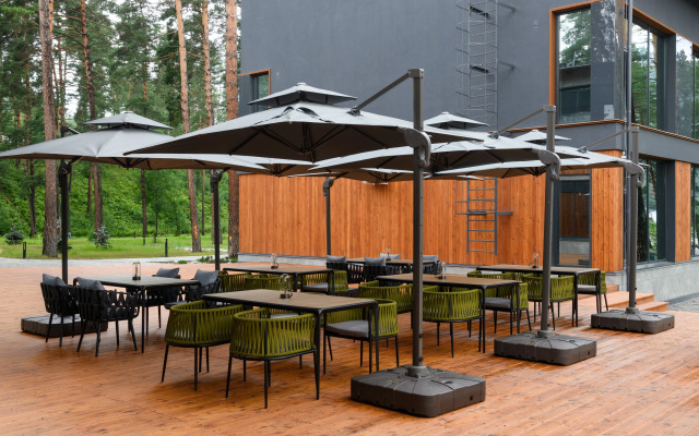 Khvoya v Gorah Hotel
