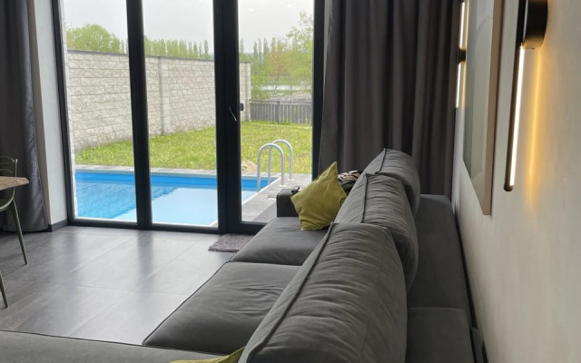 Частный дом Avalon Park