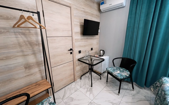 Отель Торин