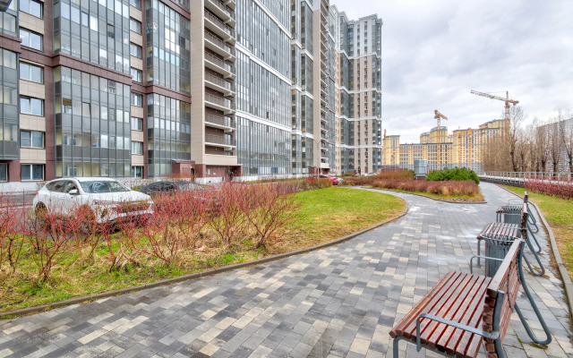 Апартаменты Myhome Yourhome на Октябрьской наб. 44