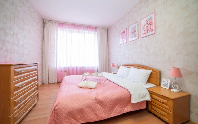 Апартаменты Трехкомнатная в центре