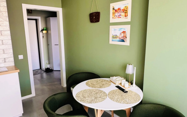 Avrora Flat