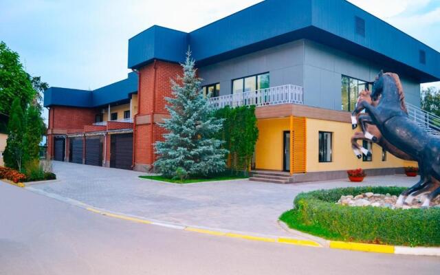 Gоlden Dragon Villa Hotel (Голден Драгон Вилла Отель)