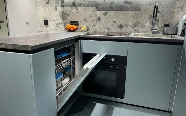 Апартаменты Видовые VEROM с выходом на набережную и парк Дельфин ЖК АTLANTIS