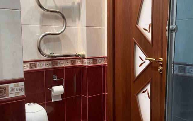 Tutuyutno Na Volotovskoy Nezhny Iris Flat