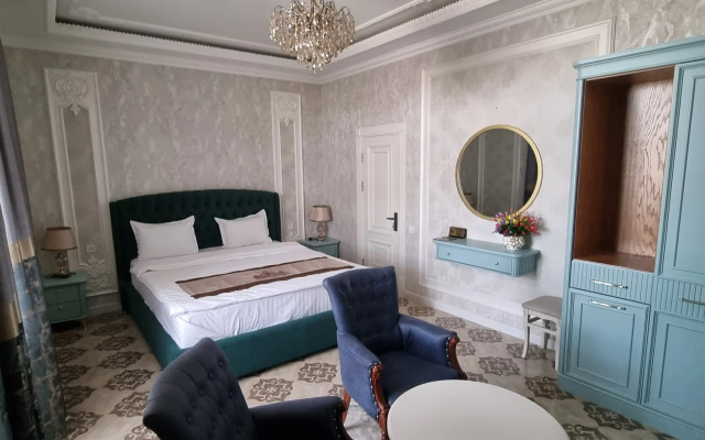 Hayat Plaza Hotel & Spa