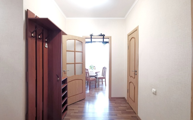 Uyutnye i Prostornye v Sovremennom Raione Apartaments
