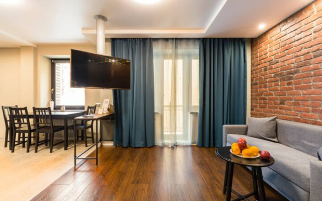 Апартаменты на тихом бульваре