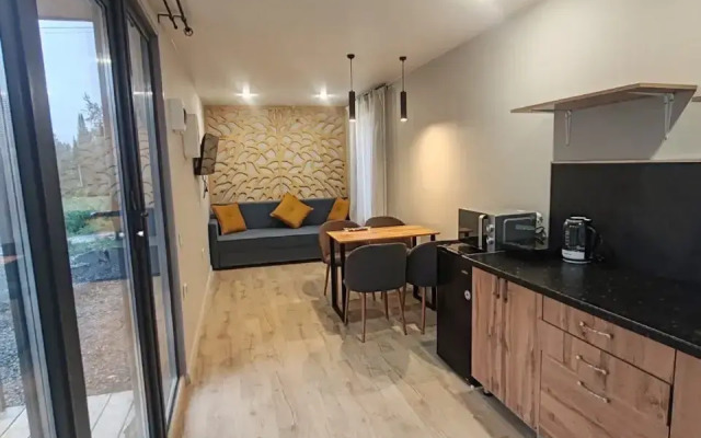 Taezhnyij Prival Guest House