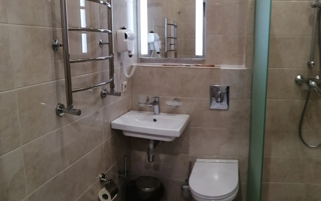 Shamsi Kholl Guest House