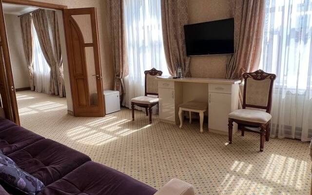 Resident Hotel