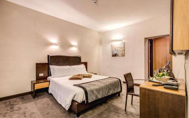 Hotel Trevi
