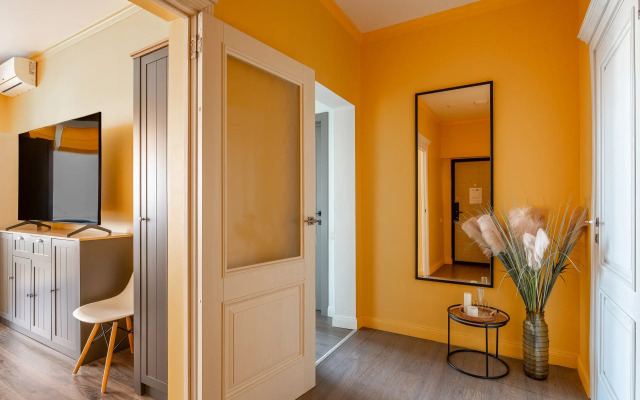 Red Apartments Si Sayd Lazurny Apartments