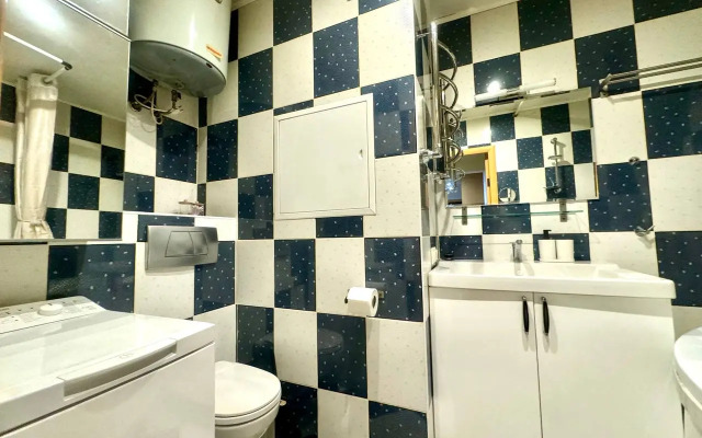 Holmy Nahimovsky Apart Flat