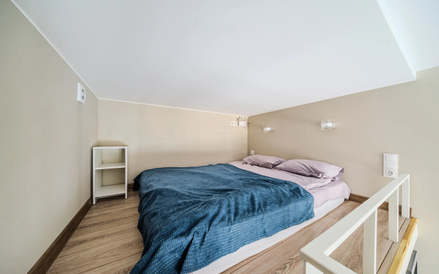 Апартаменты Дизайнерские двухуровневые расположены в самом центре города