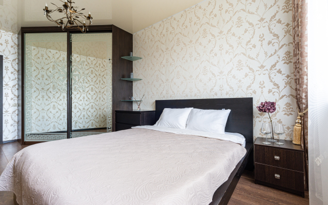 Trekhkomnatnyye Apartamenty Stepanenkov dlya 9 gostey na Soboleva 19