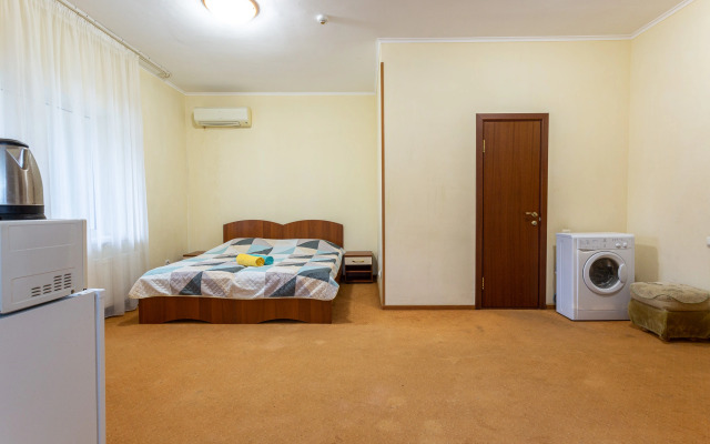 U morya s balkonom Apartments