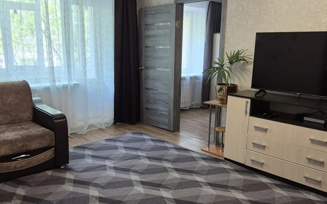 Квартира Уютная в Сероглазке Космонавтов 55