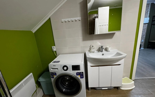 Prostornye i Komphortnye y Morya do 10 chelovek v H.Betta Apartments