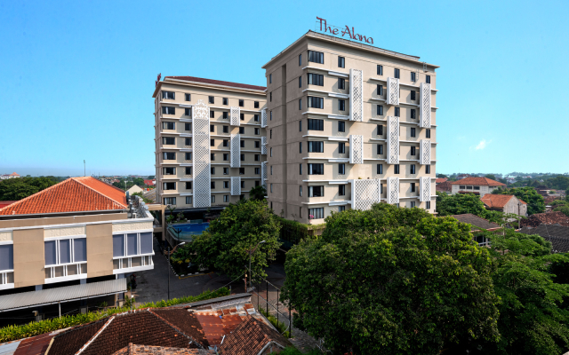 Отель The Alana Hotel & Conference Center Malioboro Yogyakarta