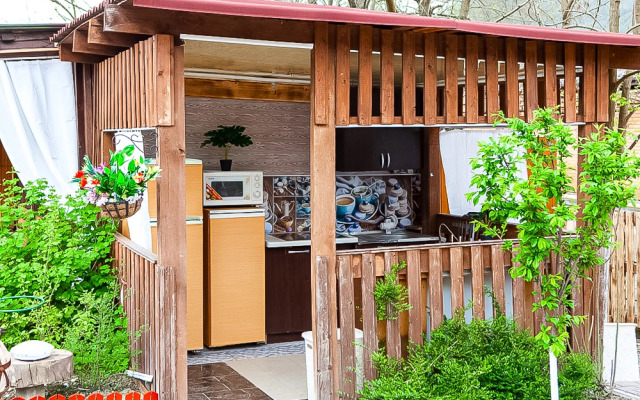 Semeyny Zagorodny Klub Otdykha Agoy-Shale Private house