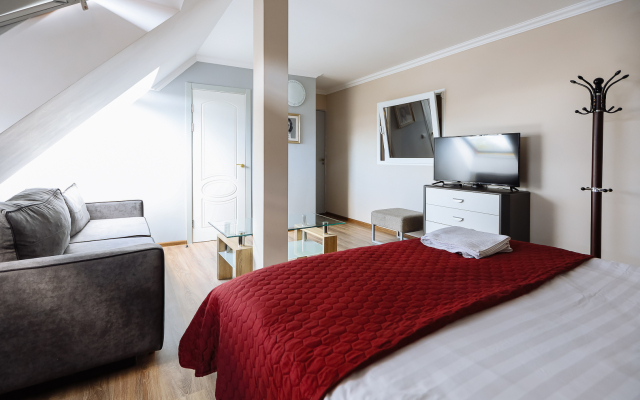 MAKSIM'S Guest House