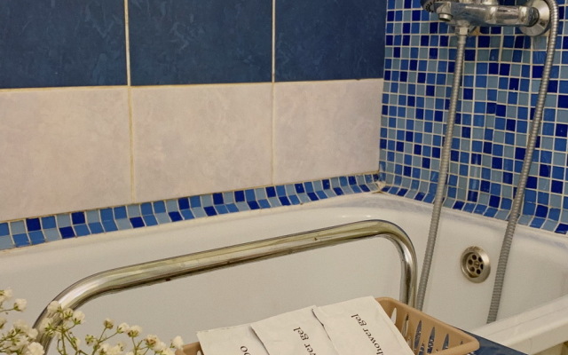 Апартаменты 61 на Феофанова