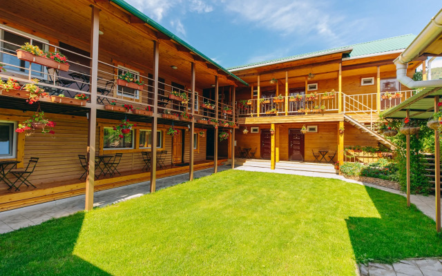 Ivanovskij Guest House