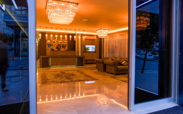 Comfort Point Two Hotel