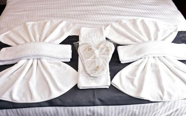 Отель Linda Port Hotel